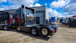 20260329-Tom-Holding-00355